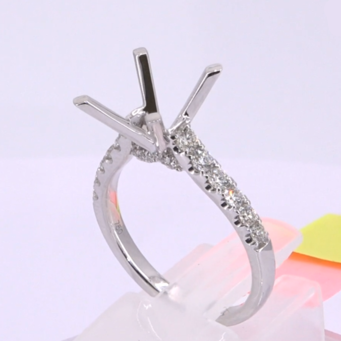 WHITE GOLD