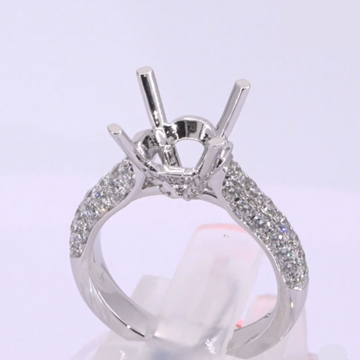 WHITE GOLD