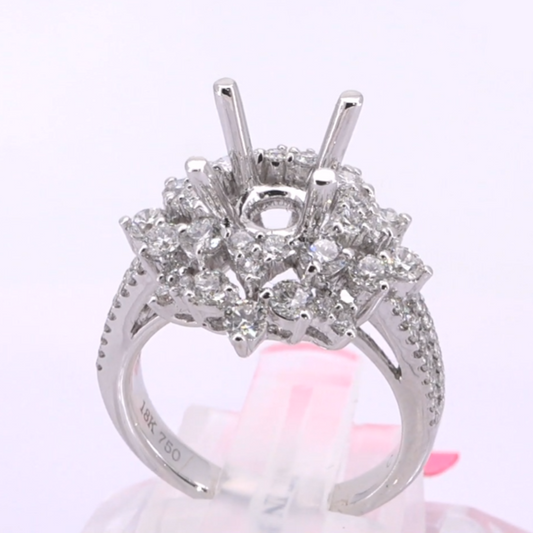 18K White Gold Diamond Ring