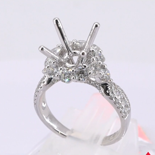 18K White Gold Diamond Ring